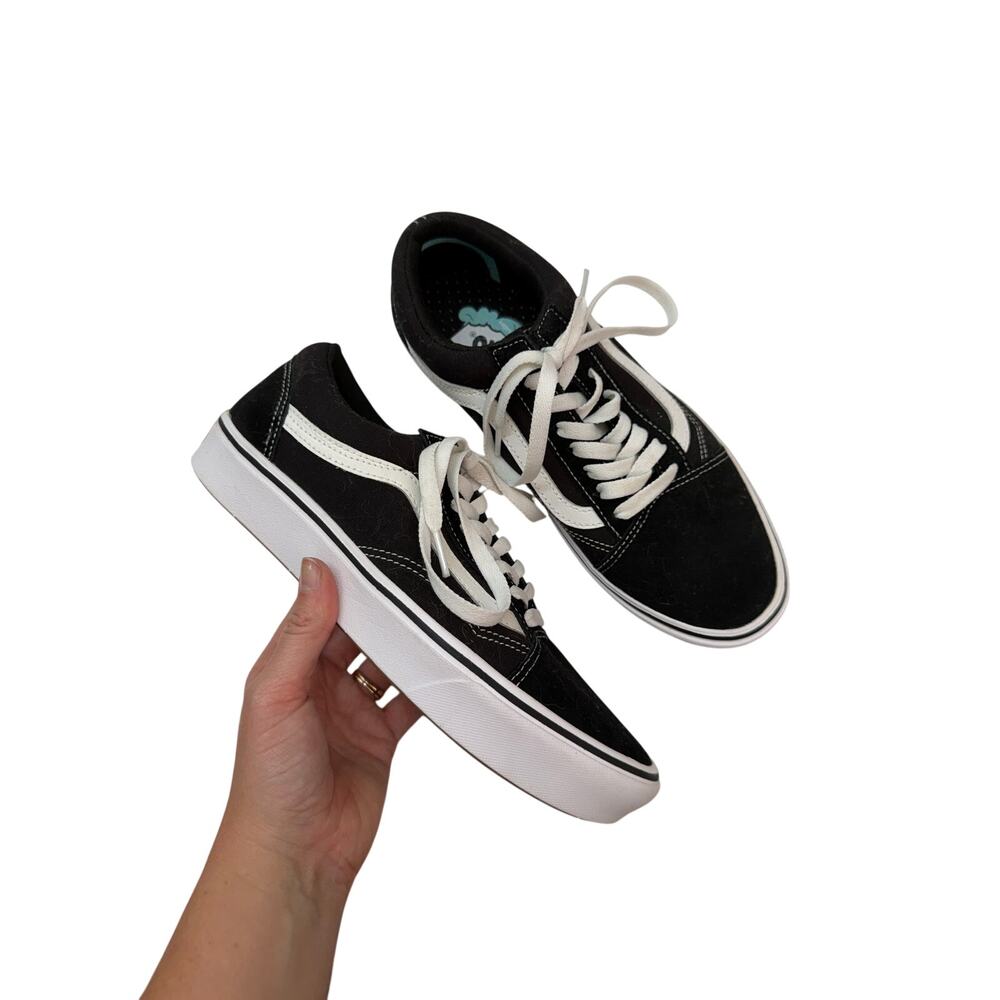 Vans Old Skool Sneaker in Black 9